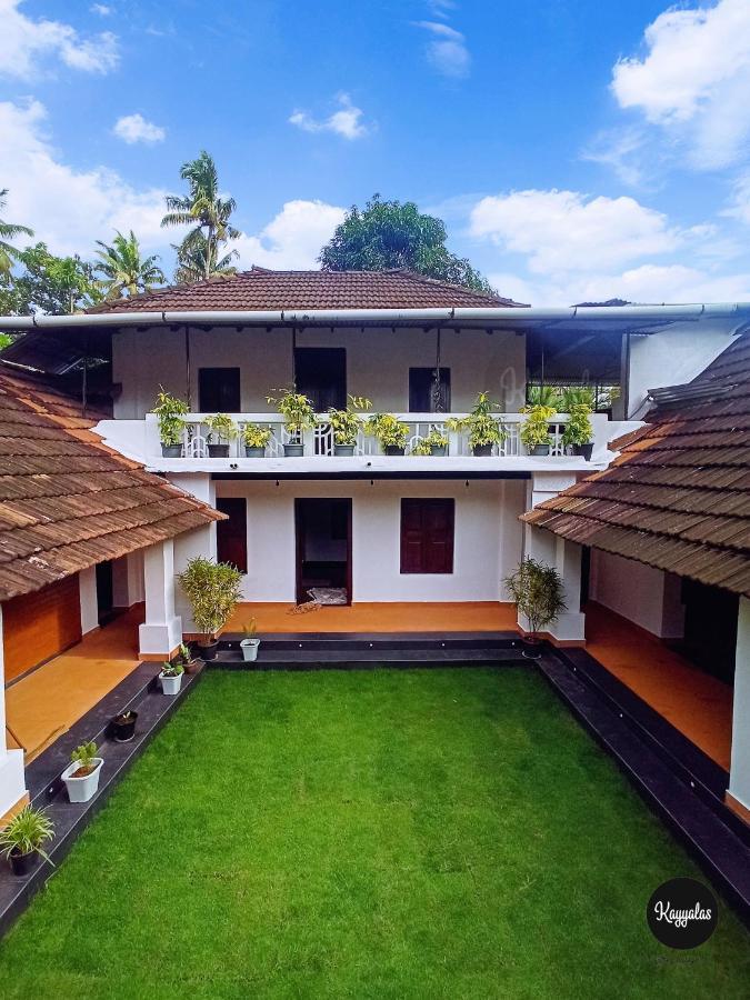 Kayyalas Courtyard Thrissur Екстер'єр фото