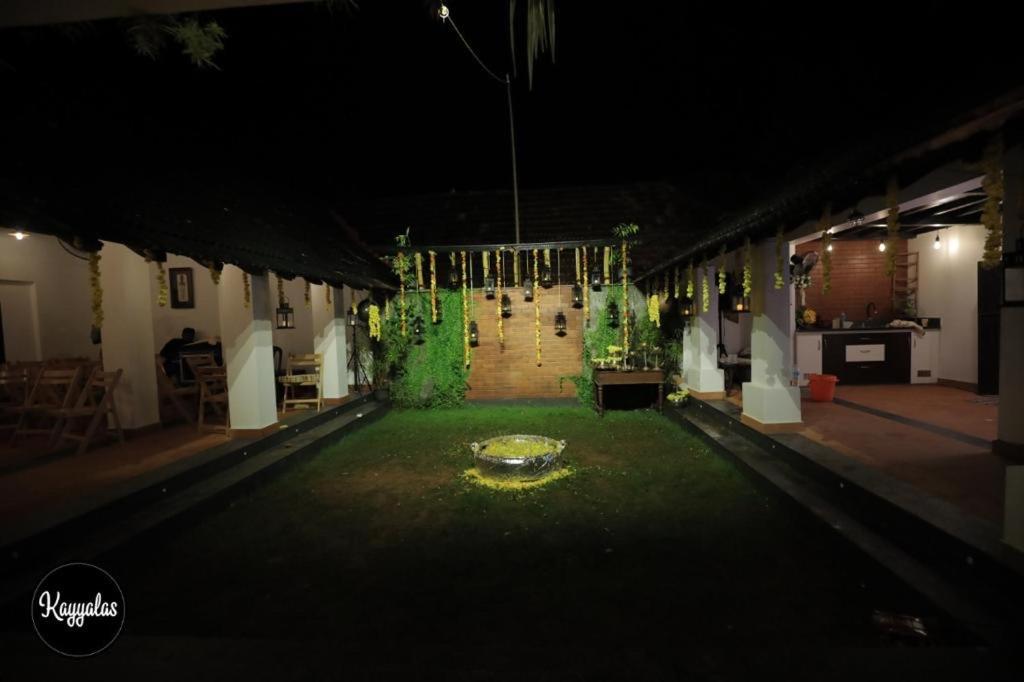 Kayyalas Courtyard Thrissur Екстер'єр фото