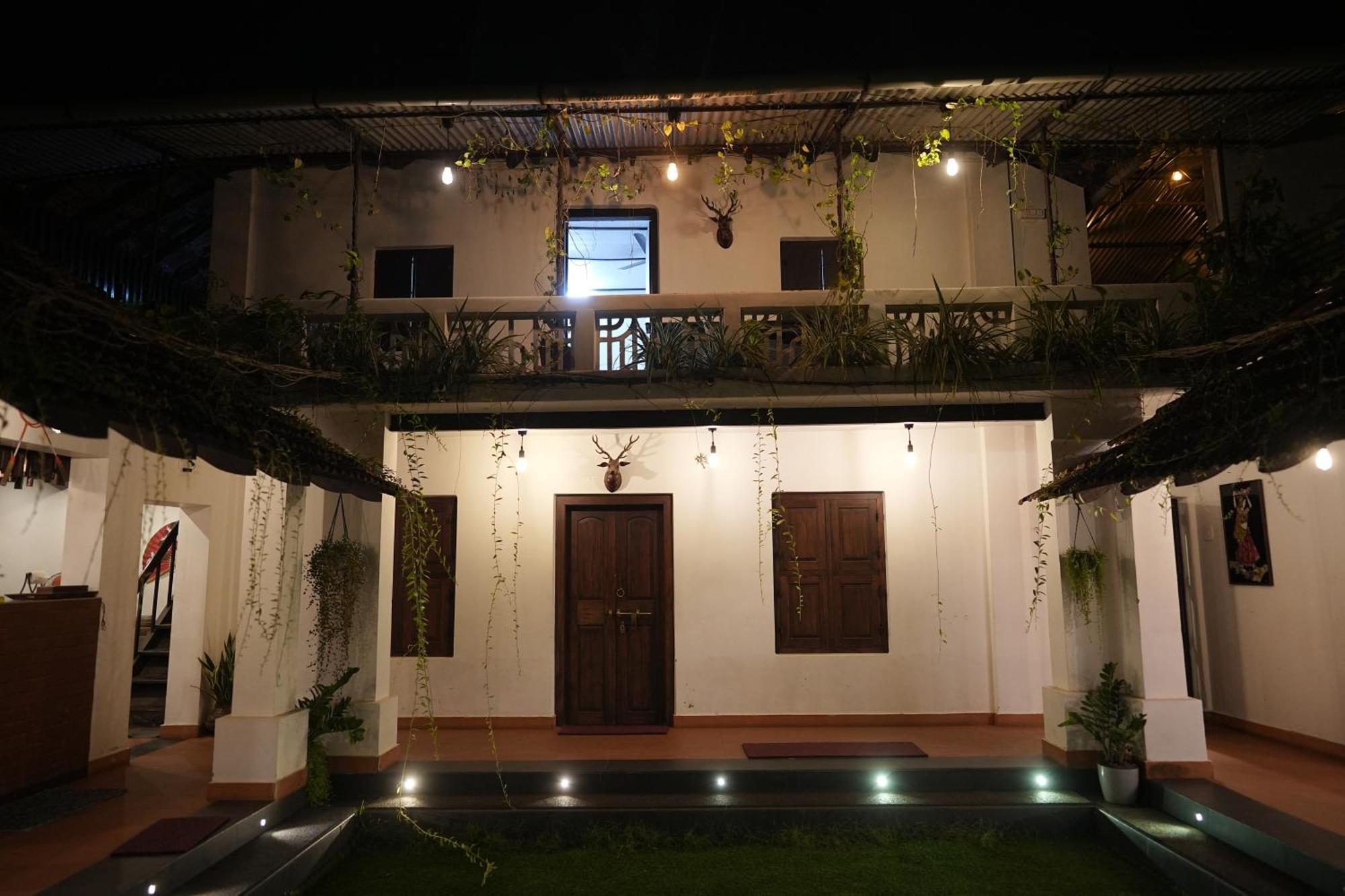 Kayyalas Courtyard Thrissur Екстер'єр фото