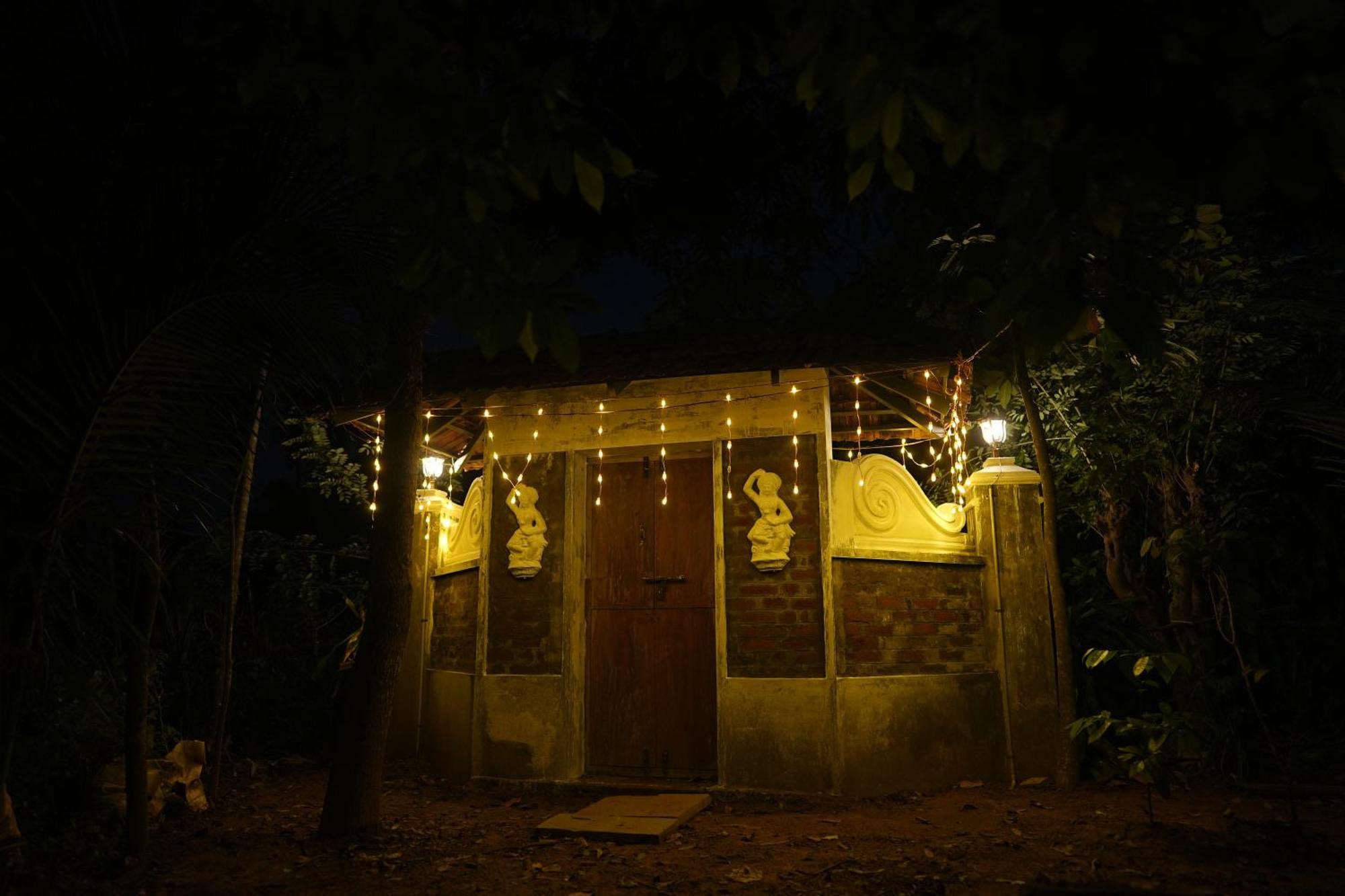 Kayyalas Courtyard Thrissur Екстер'єр фото